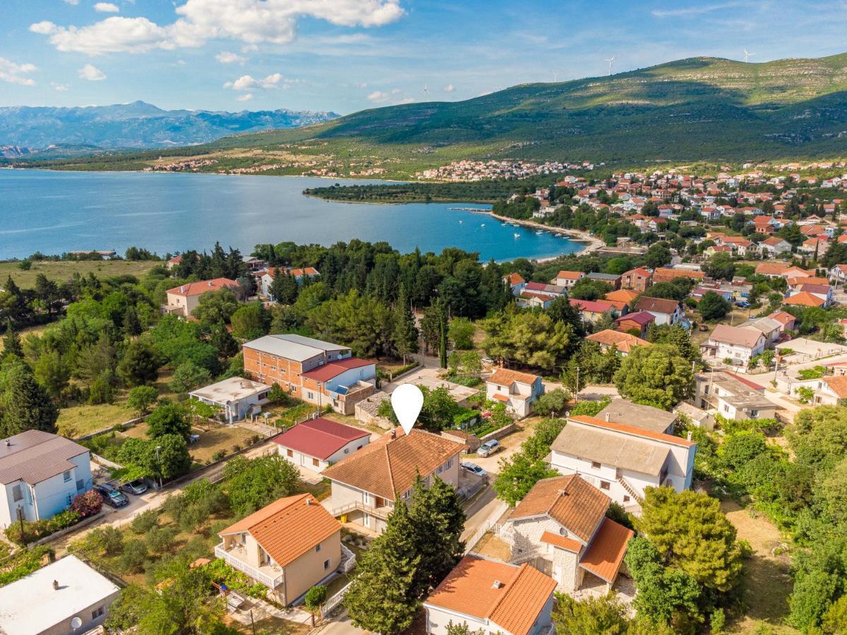Apartmani Mila Gornji Karin Exterior photo
