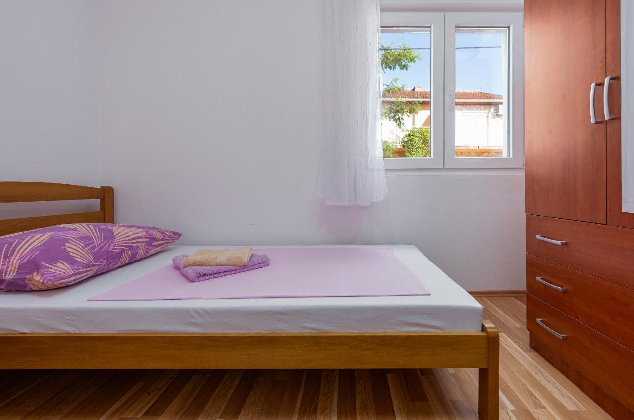 Apartmani Mila Gornji Karin Exterior photo